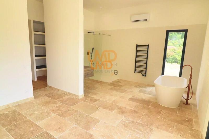 Villa - 219 m² - 5 pièces