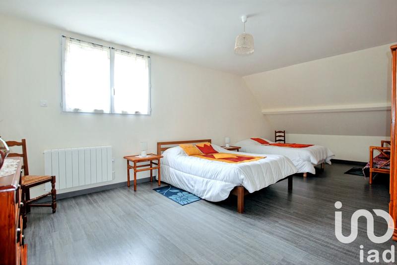 Maison - 208 m² - 7 pièces