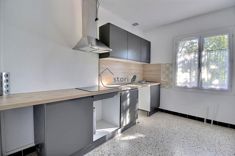 Maison - 98 m² - 5 pièces