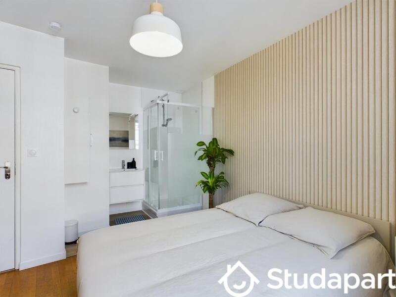 Chambre - 13 m² - 1 pièce