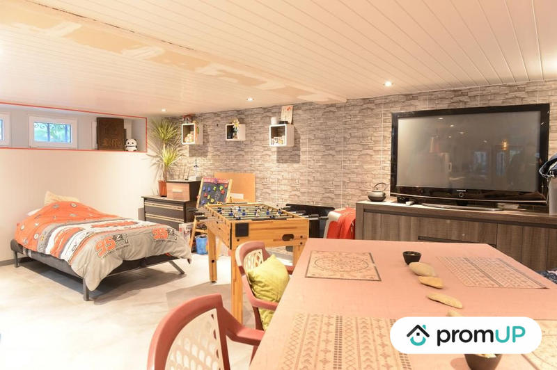 Maison - 140 m² - 5 pièces