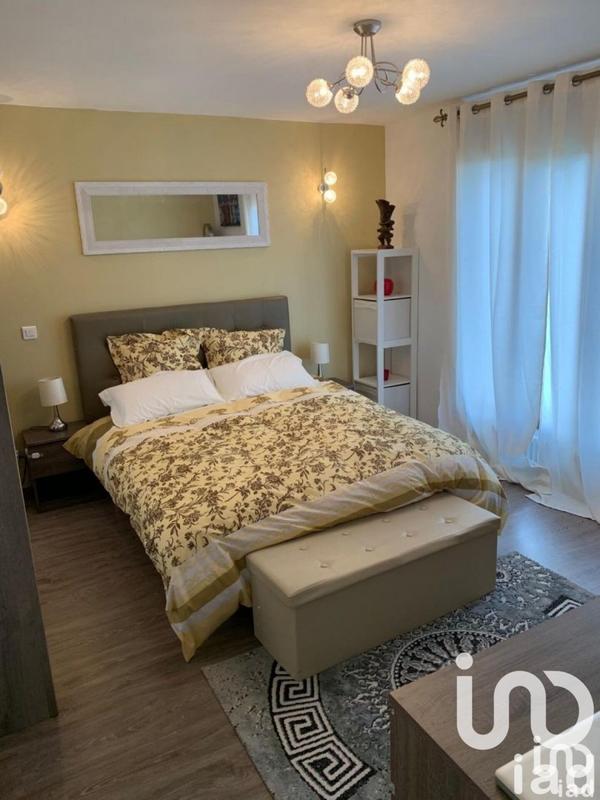 Maison - 300 m² - 10 pièces