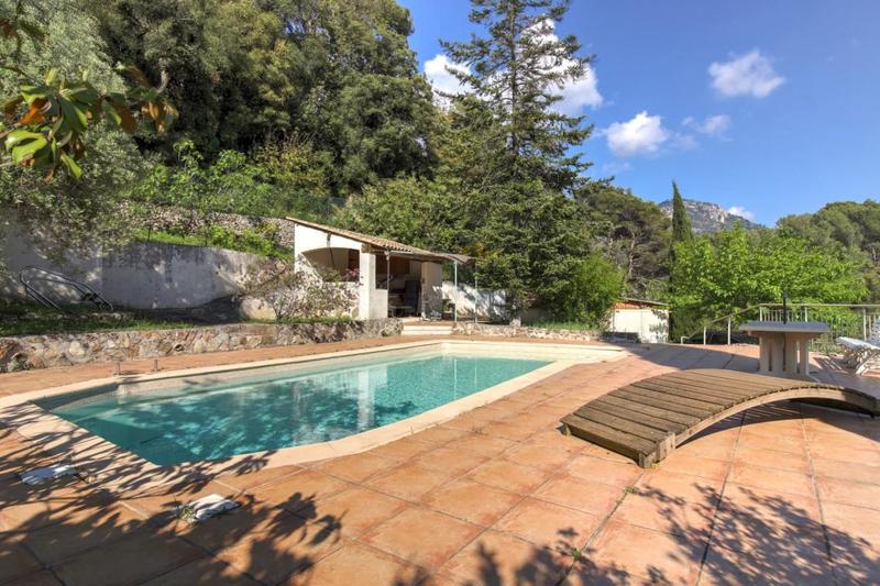 Maison - 165 m² - 7 pièces