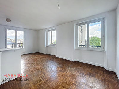 Appartement - 87 m² - 4 pièces