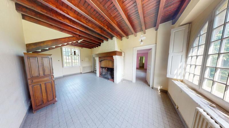 Maison - 260 m² - 8 pièces