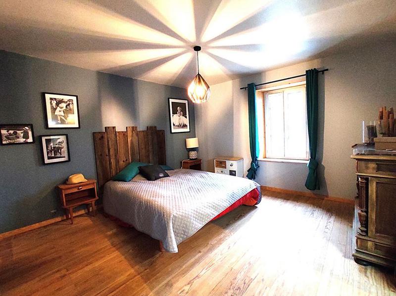 Maison - 275 m² - 8 pièces