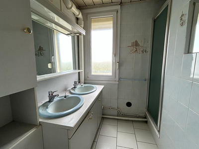 Appartement - 79 m² - 4 pièces