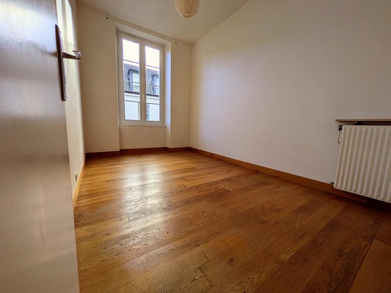 Appartement - 110 m² - 4 pièces