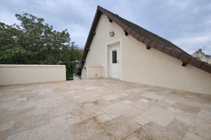 Maison - 88 m² - 4 pièces