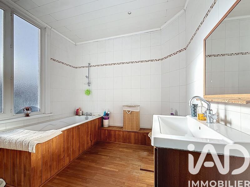 Maison - 166 m² - 6 pièces