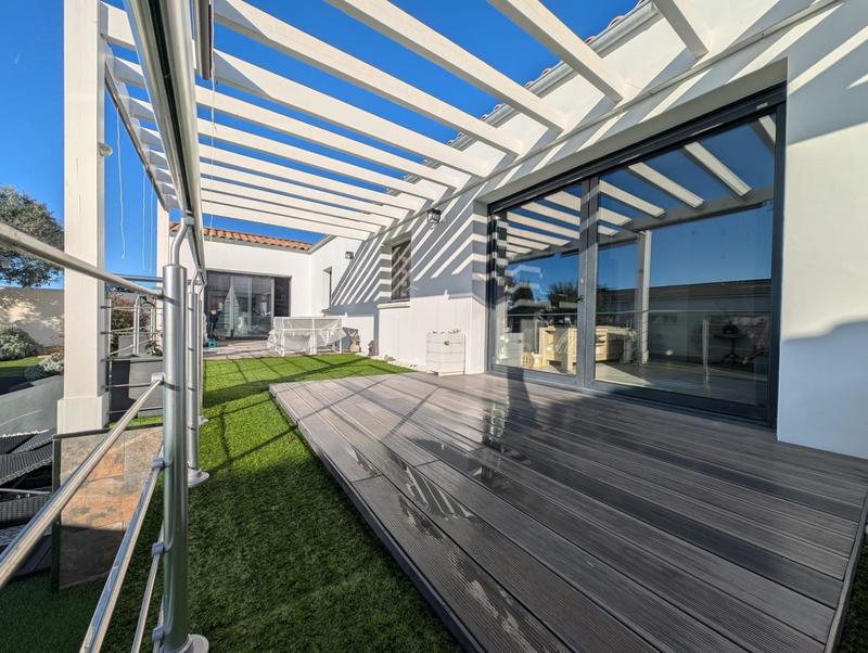 Maison - 192 m² - 7 pièces