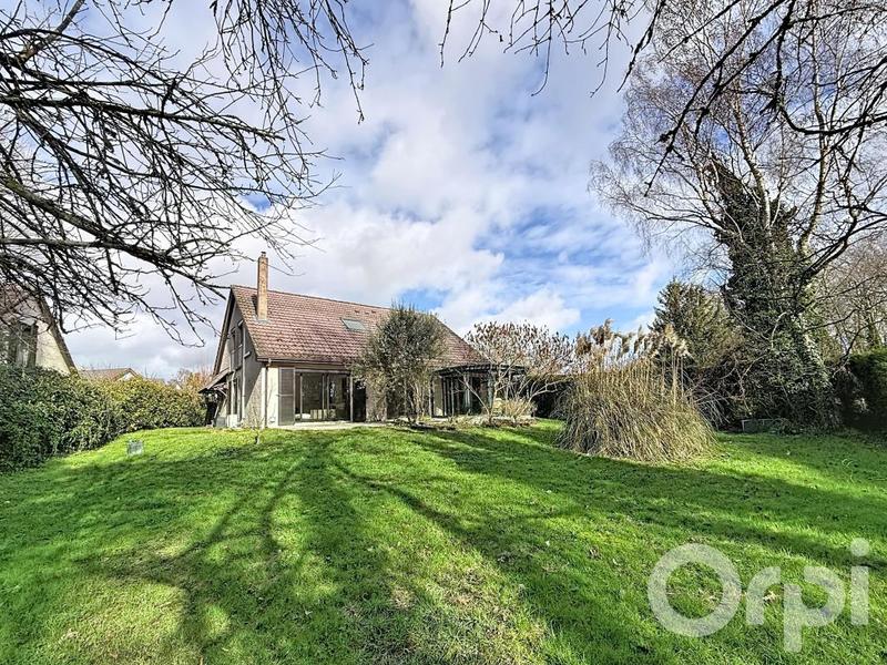 Maison - 137 m² - 5 pièces