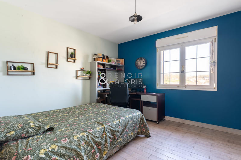 Maison - 183 m² - 8 pièces