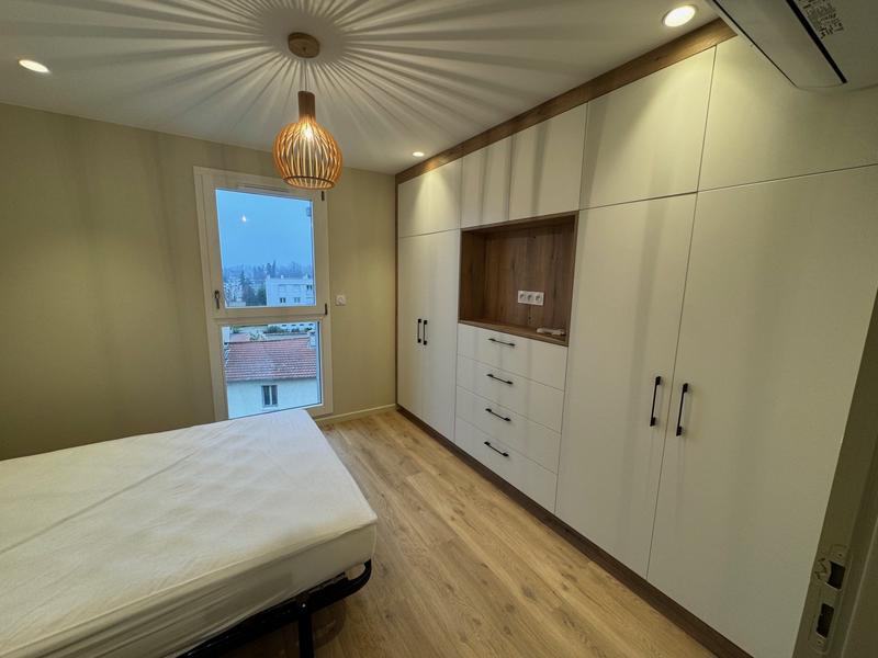 Appartement - 82 m² - 4 pièces