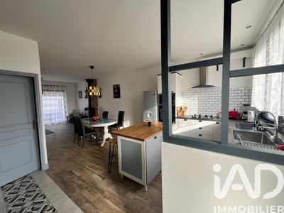 Maison - 170 m² - 8 pièces