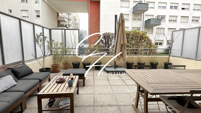 Appartement - 79 m² - 4 pièces