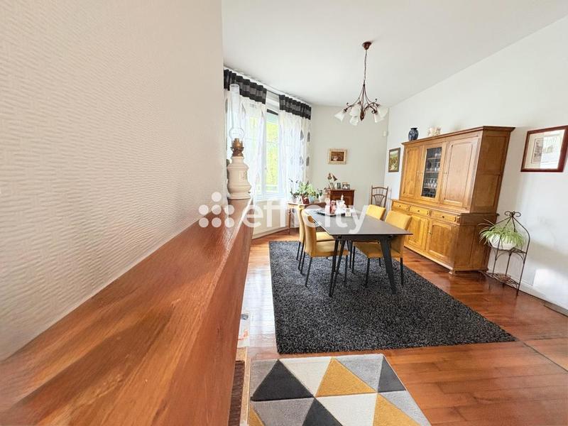 Maison - 134 m² - 6 pièces