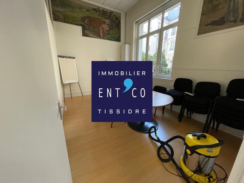 Bureau - 100 m² - 4 pièces