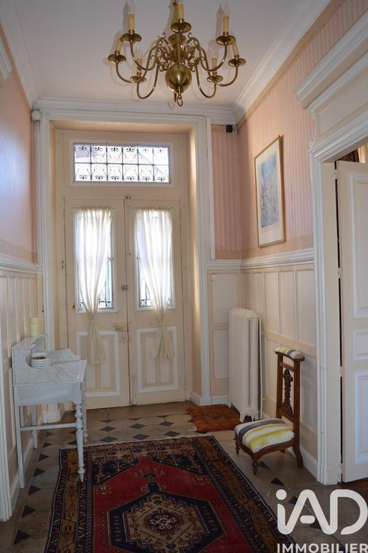 Maison - 390 m² - 12 pièces