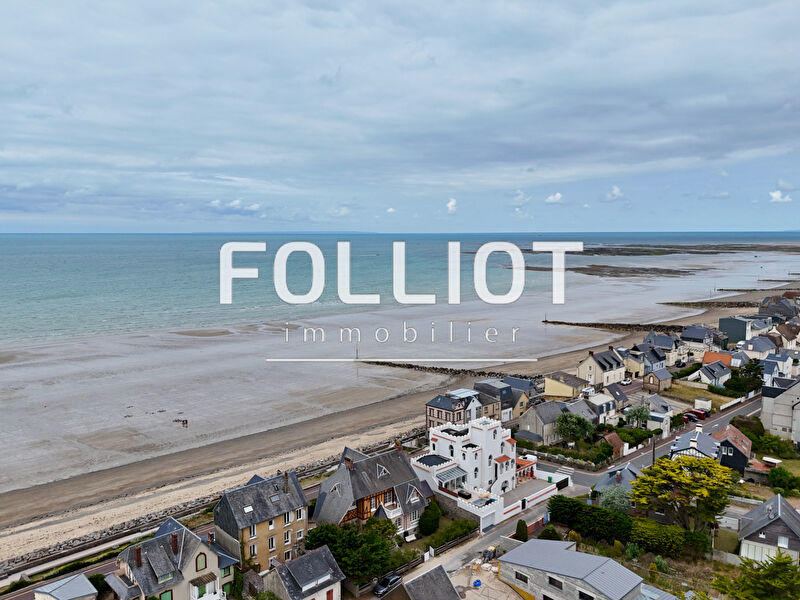 Maison - 235 m² - 10 pièces