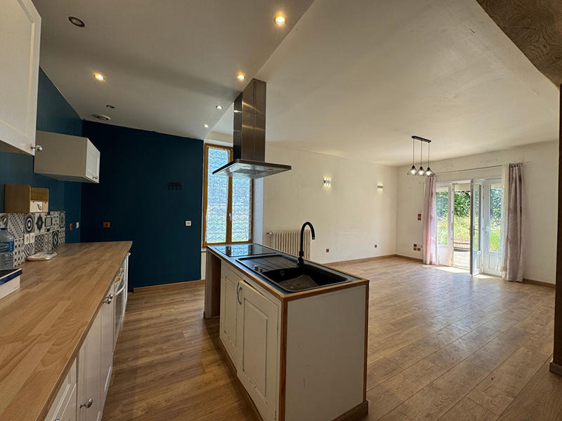 Maison - 111 m² - 4 pièces