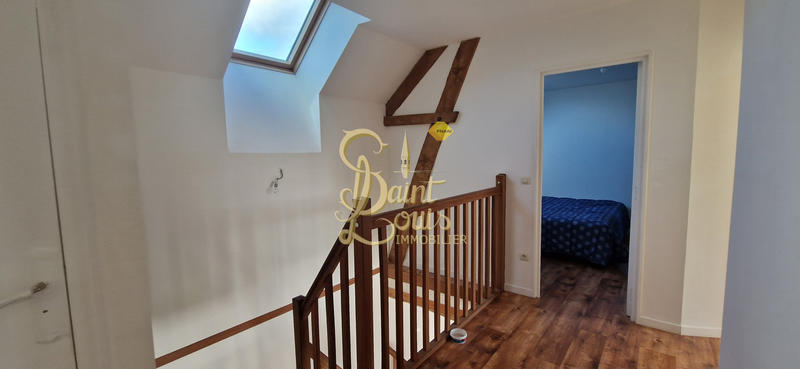 Maison - 270 m² - 10 pièces