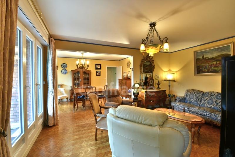 Appartement - 121 m² - 5 pièces