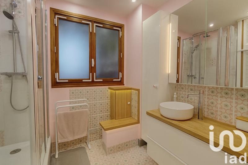 Appartement - 95 m² - 5 pièces