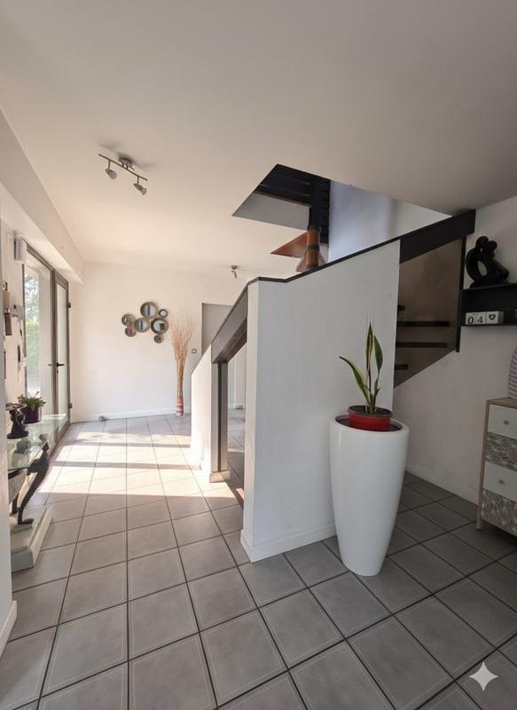 Maison contemporaine - 162 m² - 6 pièces