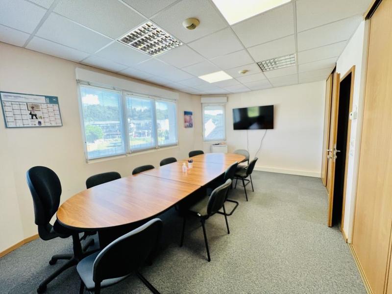 Bureau - 395 m² - 15 pièces