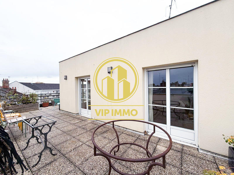 Appartement - 123 m² - 6 pièces