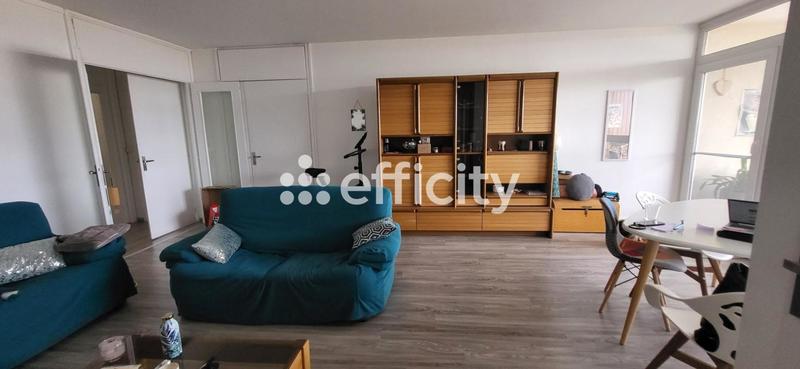 Appartement - 97 m² - 4 pièces