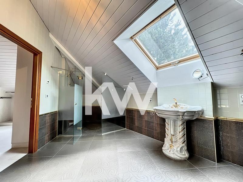 Villa - 548 m² - 22 pièces