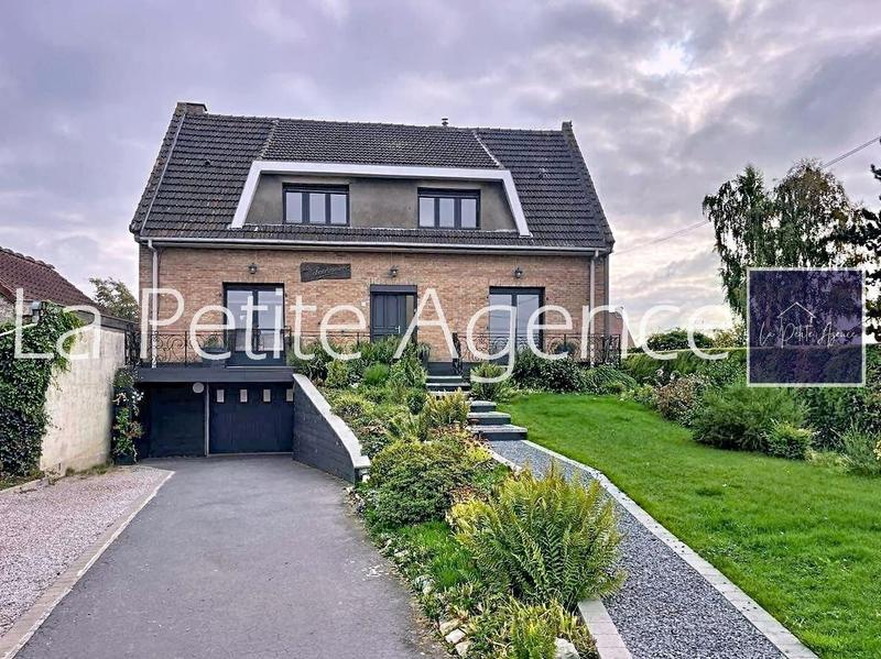 Maison - 155 m² - 6 pièces