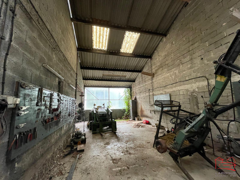 Maison - 210 m² - 8 pièces