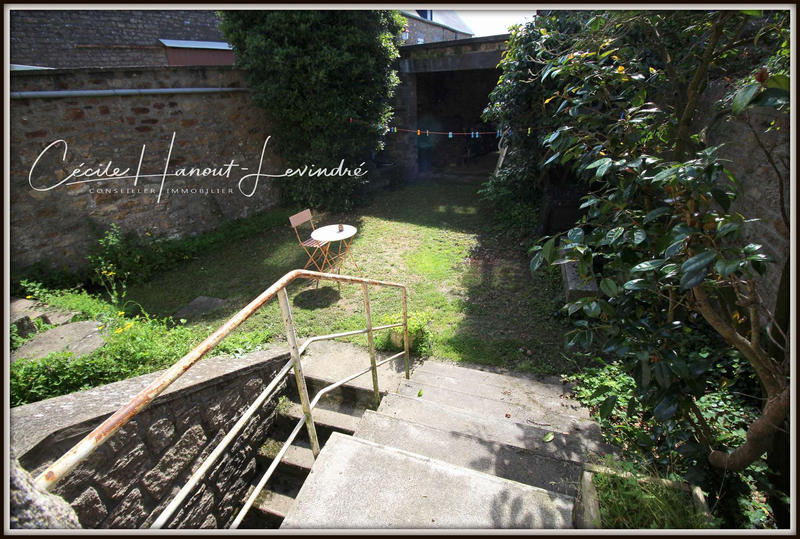 Maison - 177 m² - 7 pièces