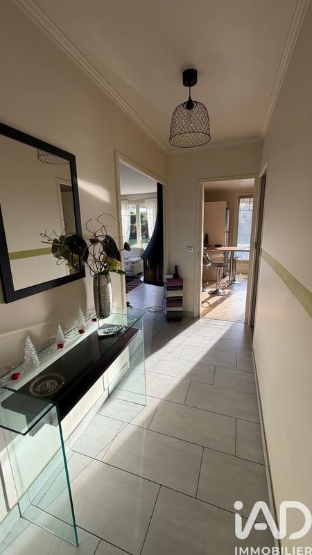 Maison - 166 m² - 8 pièces