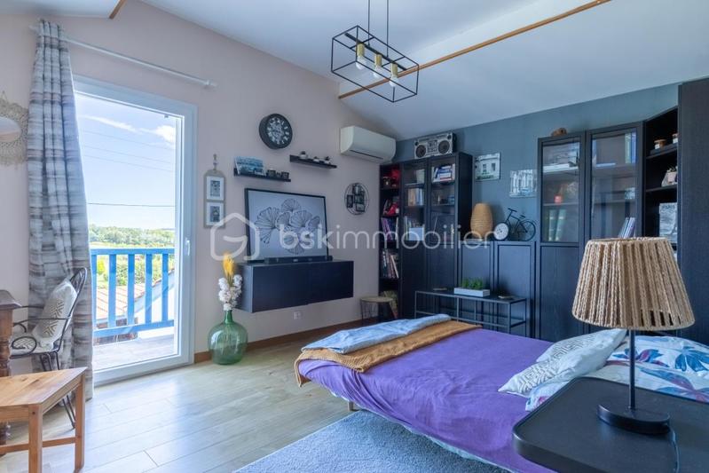 Maison - 181 m² - 7 pièces