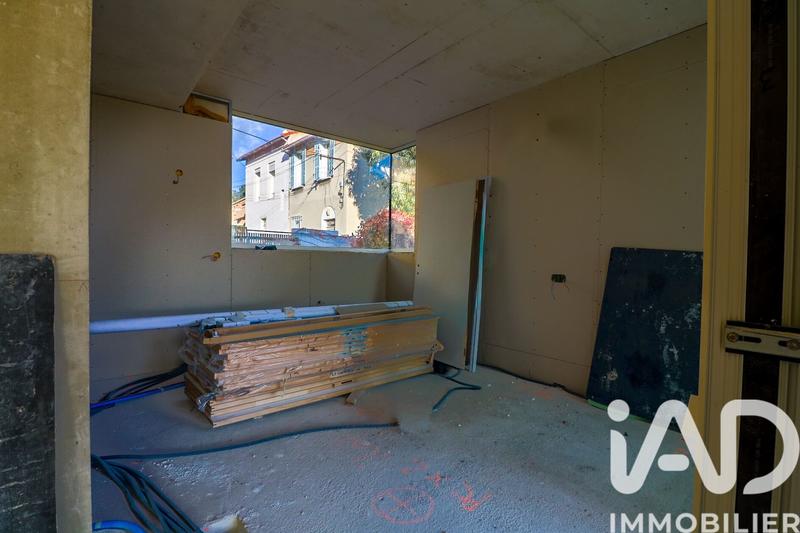 Appartement - 250 m² - 5 pièces