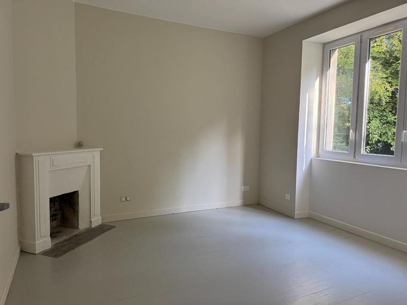 Demeure - 210 m² - 7 pièces