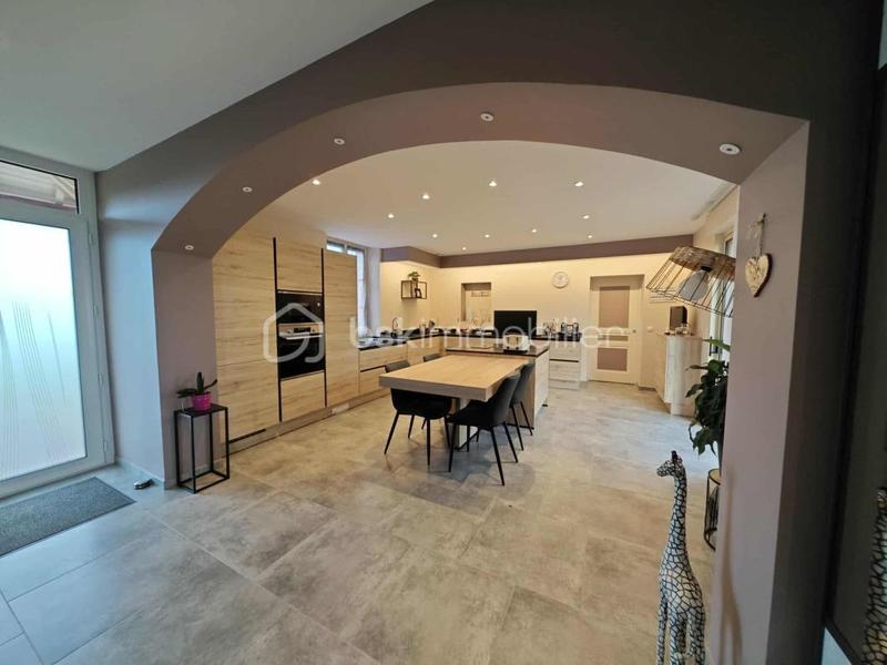 Longère - 192 m² - 9 pièces