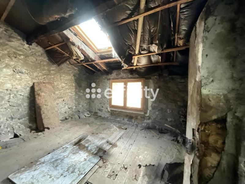 Immeuble - 148 m² - 6 pièces