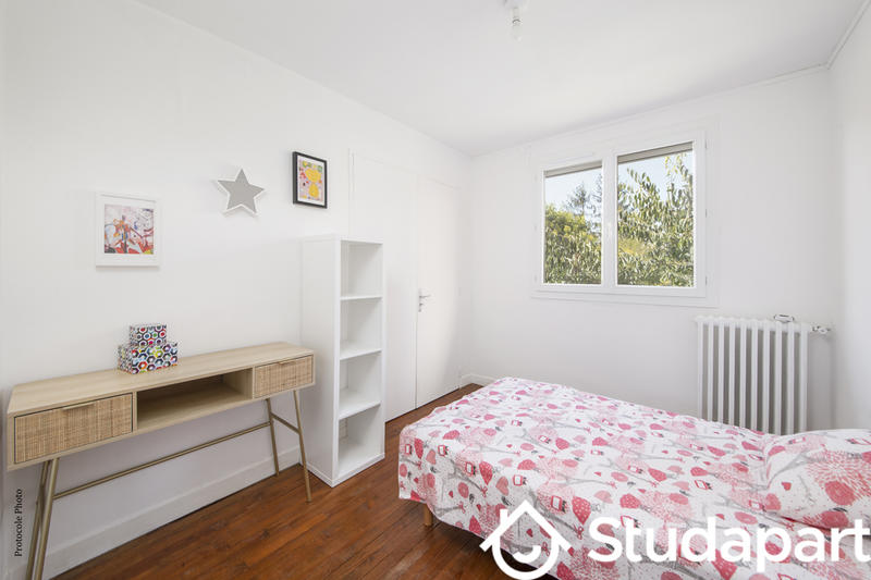 Chambre - 12 m² - 1 pièce