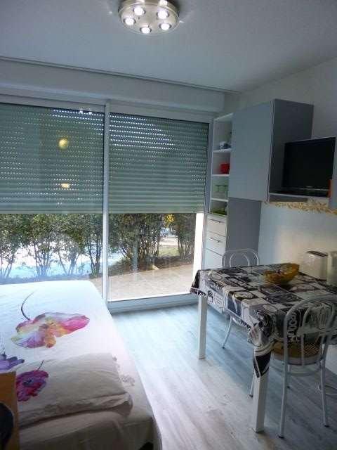 Studio - 15 m² - 2 pièces