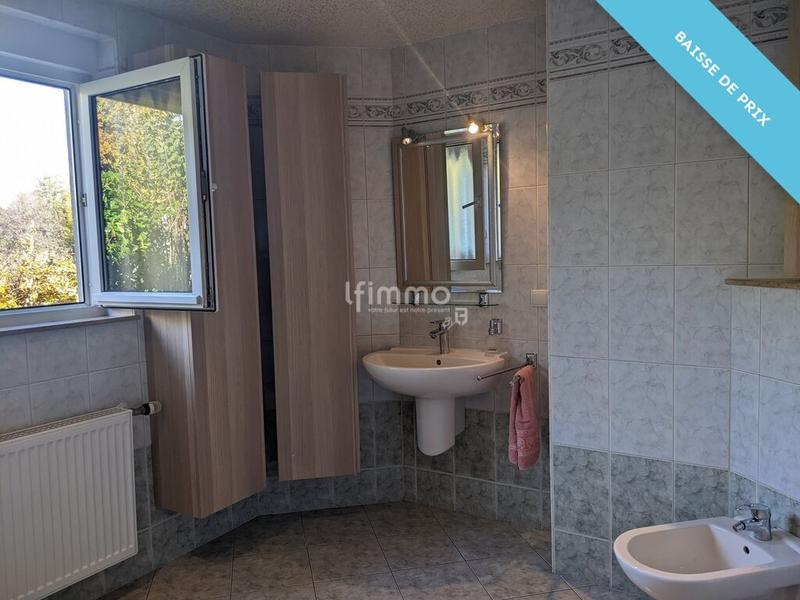 Maison - 180 m² - 8 pièces