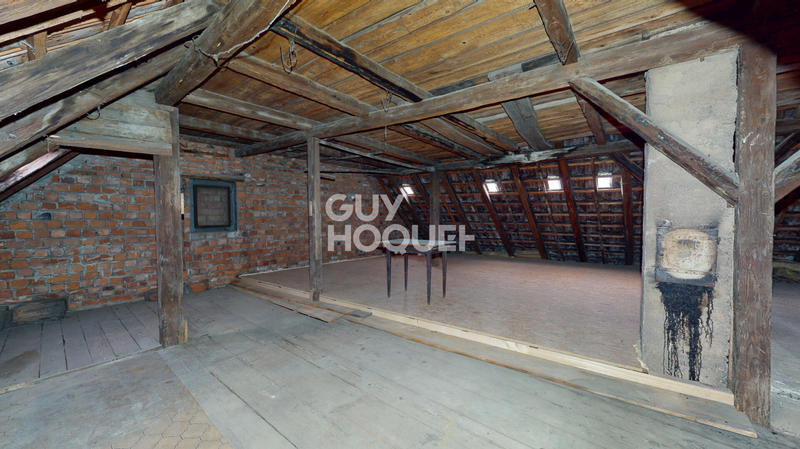 Appartement - 95 m² - 5 pièces