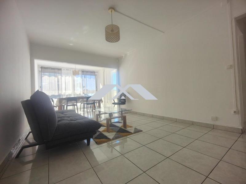 Appartement - 90 m² - 5 pièces