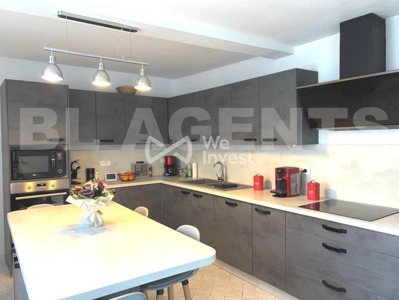 Maison - 145 m² - 6 pièces