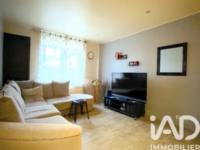 Maison - 88 m² - 4 pièces