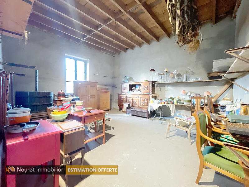 Propriété - 172 m² - 6 pièces